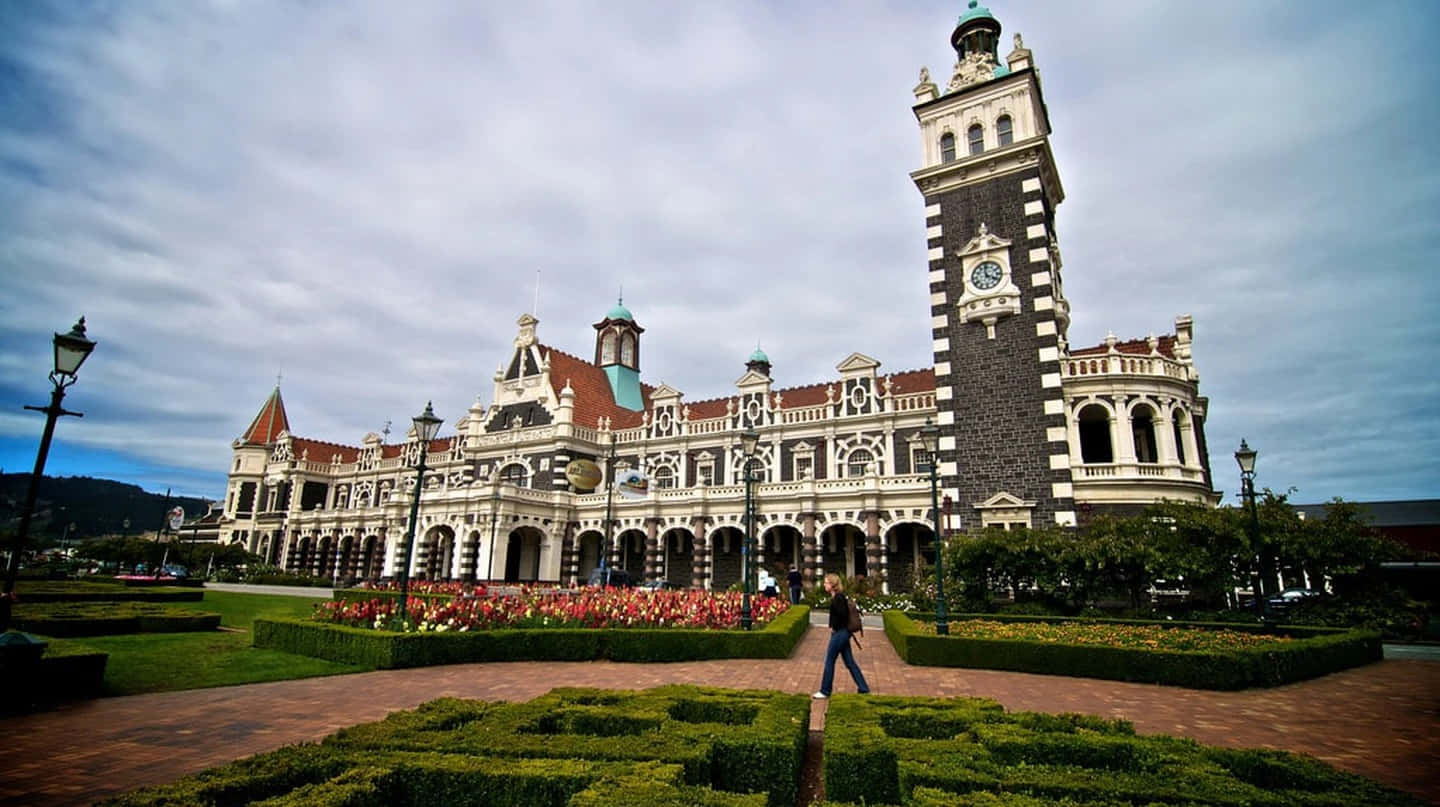 Dunedin Railway Station New Zealand Wallpaper