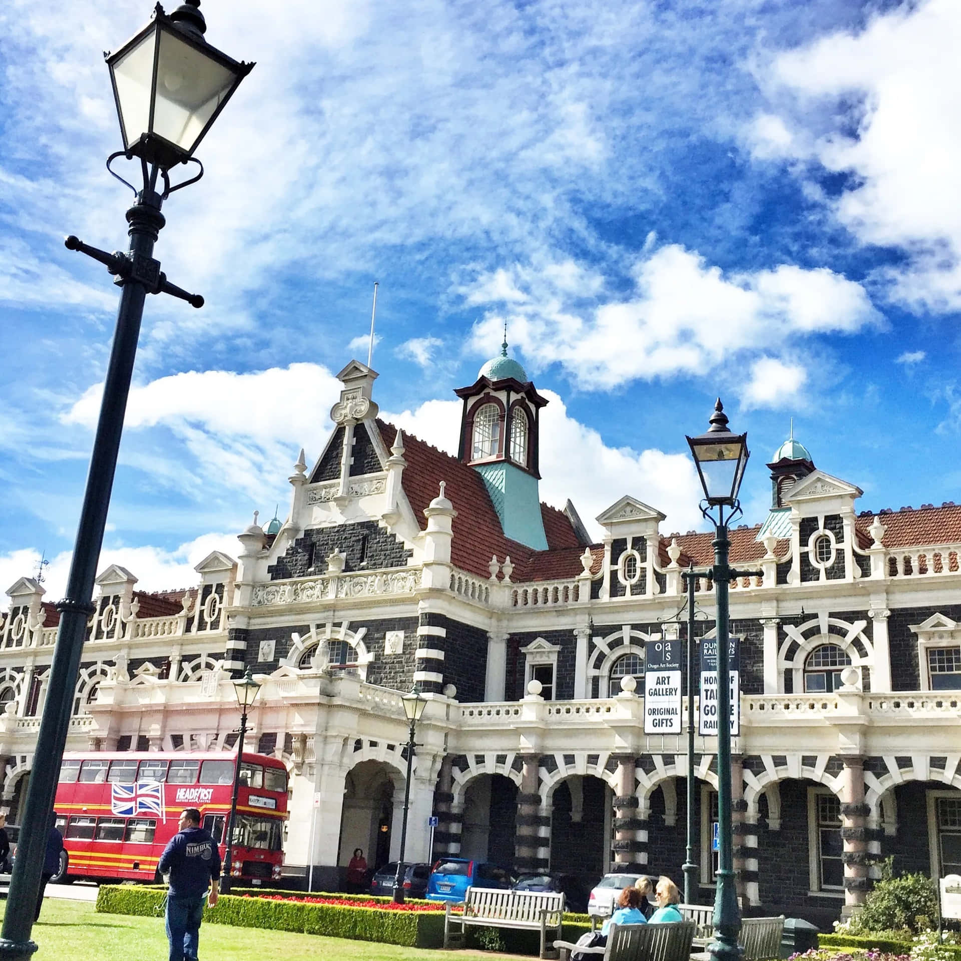 Dunedin Railway Station New Zealand Wallpaper