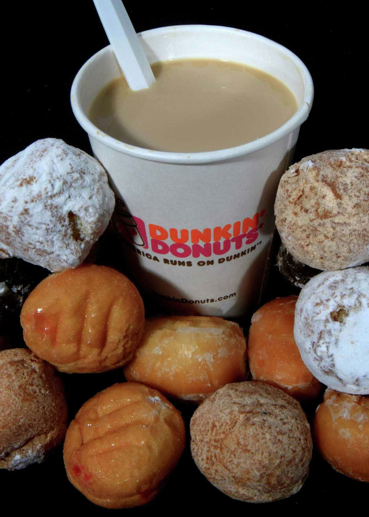 Iniziala Tua Giornata Nel Migliore Dei Modi Con Una Deliziosa Leccornia Di Dunkin Donuts!