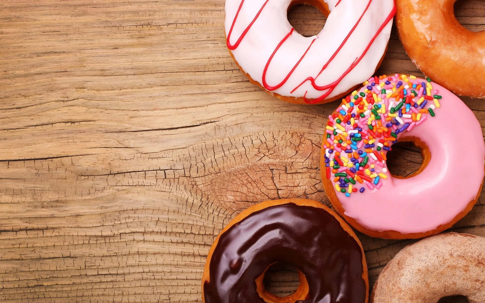 Genießejeden Tag Den Köstlichen Kaffee Und Die Leckeren Leckereien Von Dunkin Donuts!