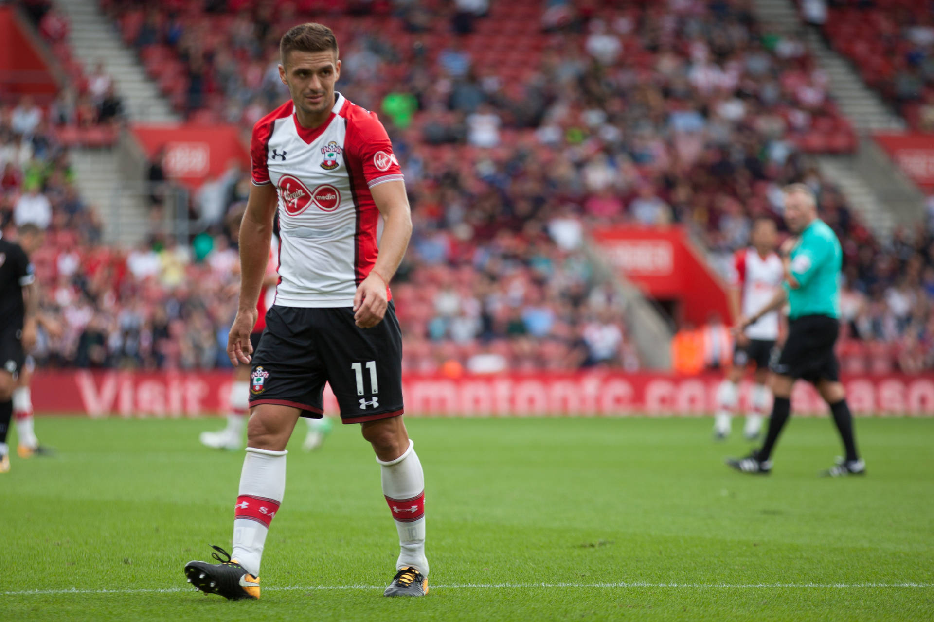 Dusan Tadic Playing For Southampton Fc Picture