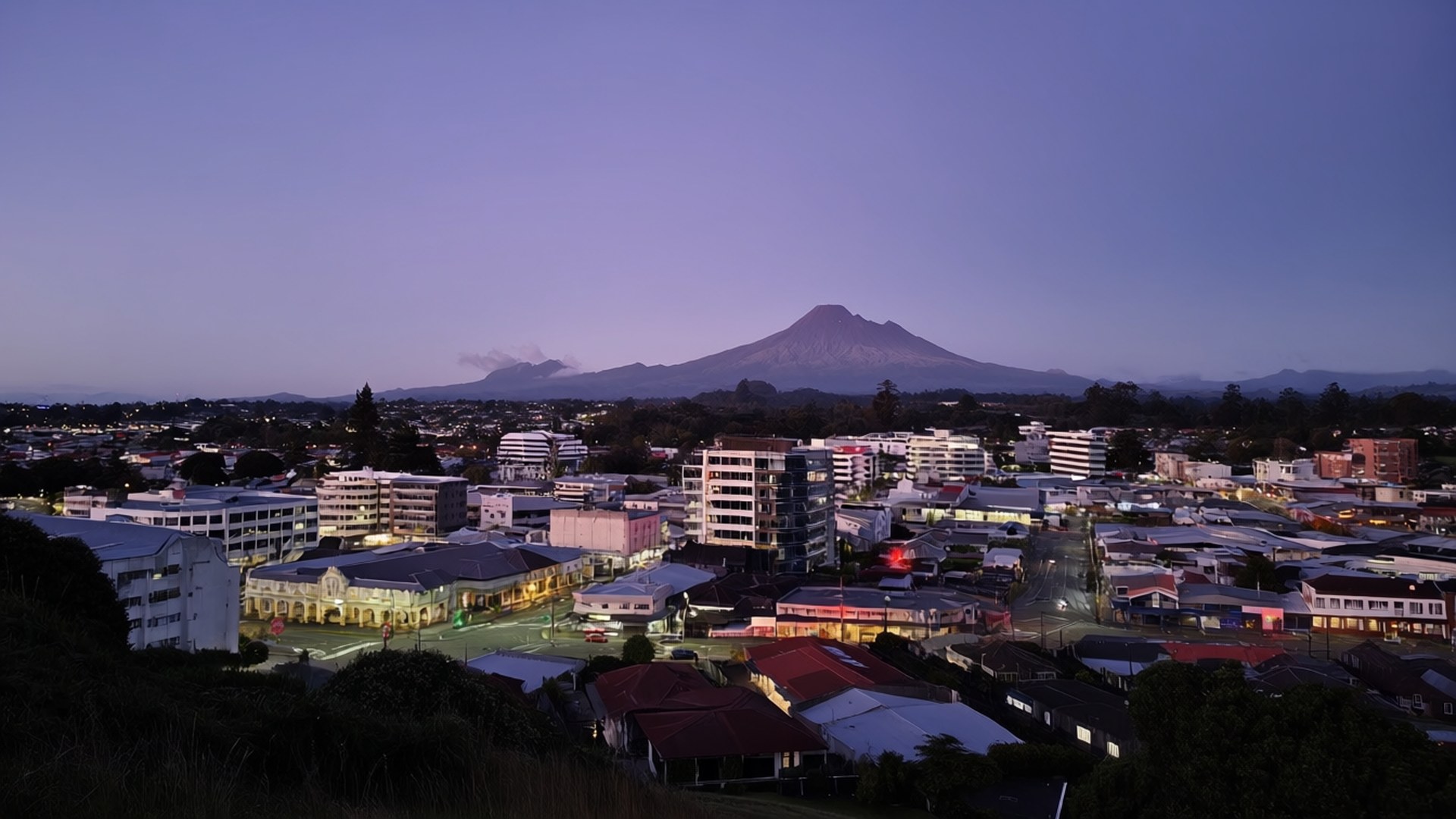 Dusk Skyline View Wallpapers