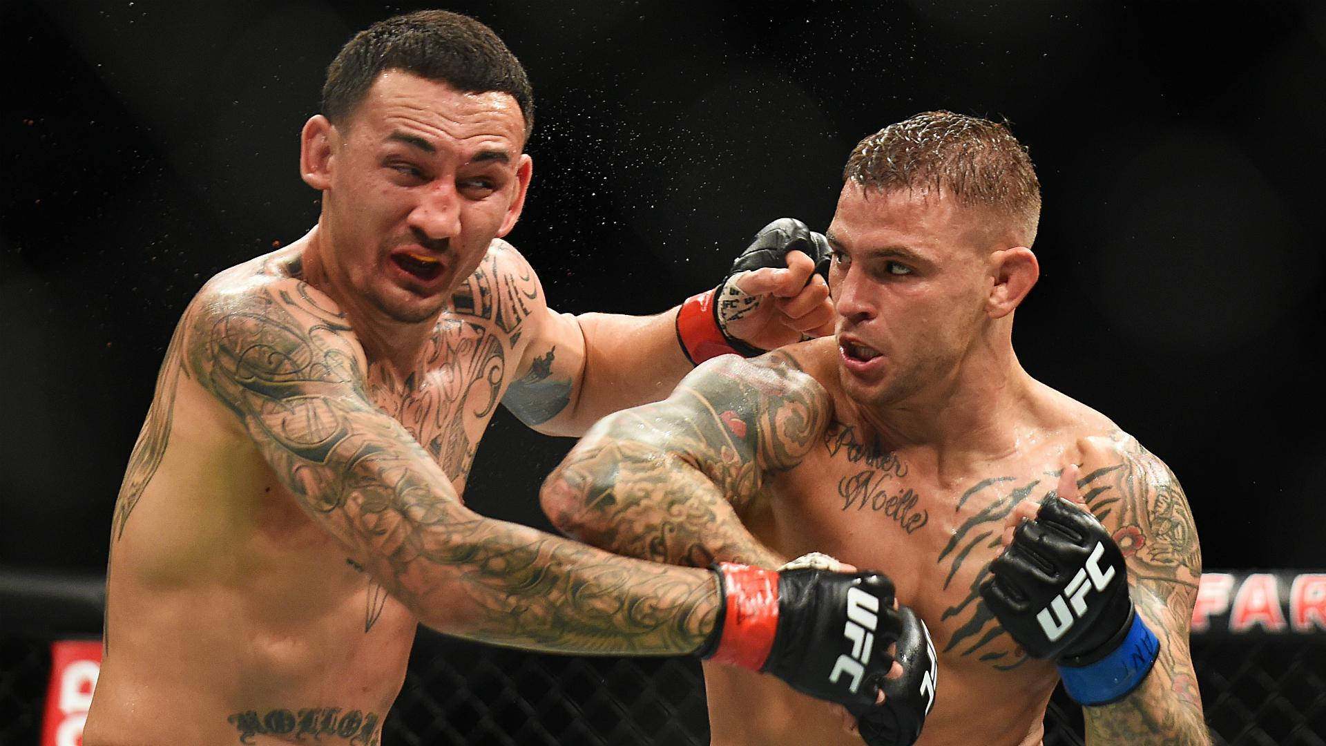 Dustin Poirier Being Punched Wallpaper