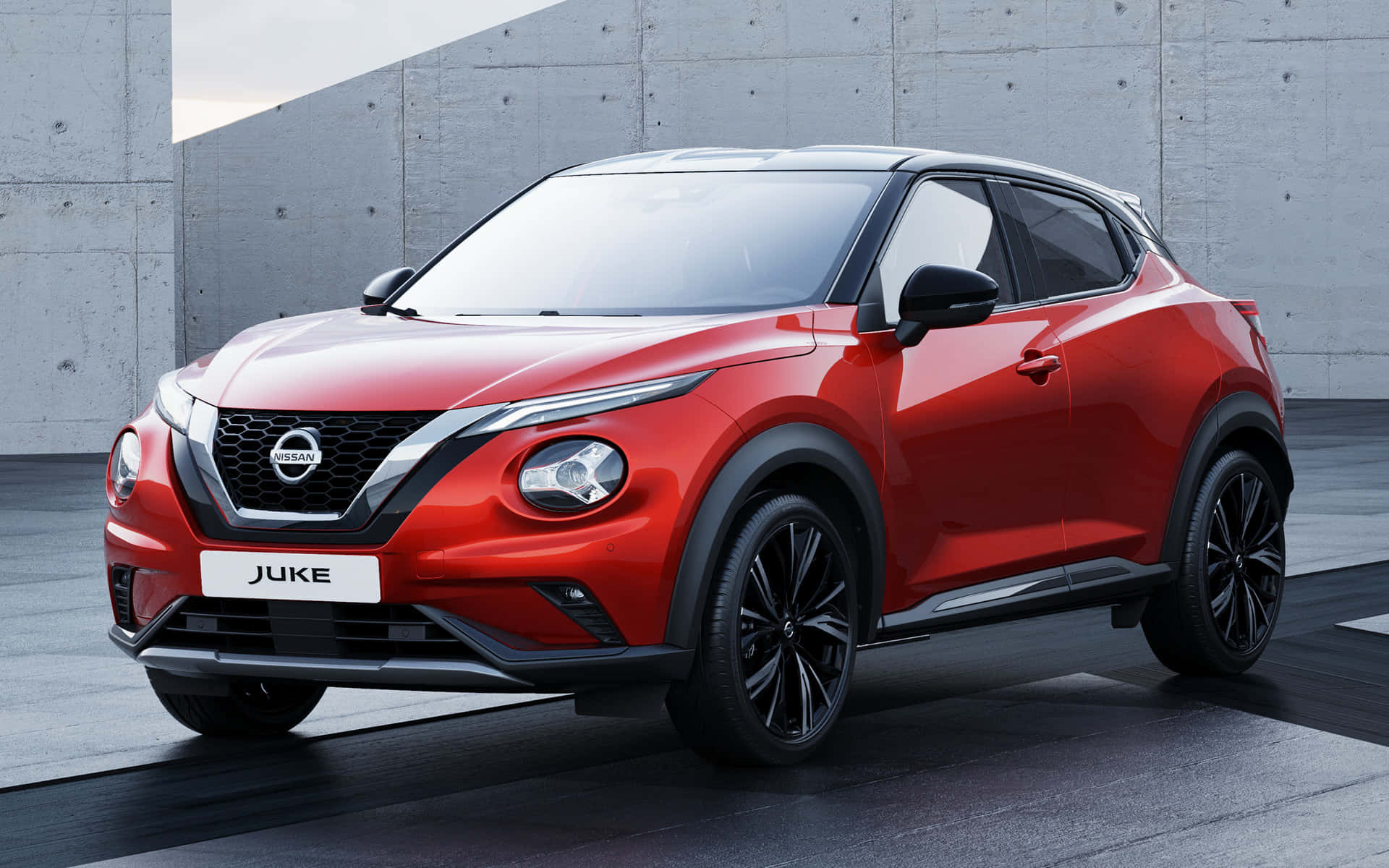 Dynamic Nissan Juke In Urban Setting Wallpaper