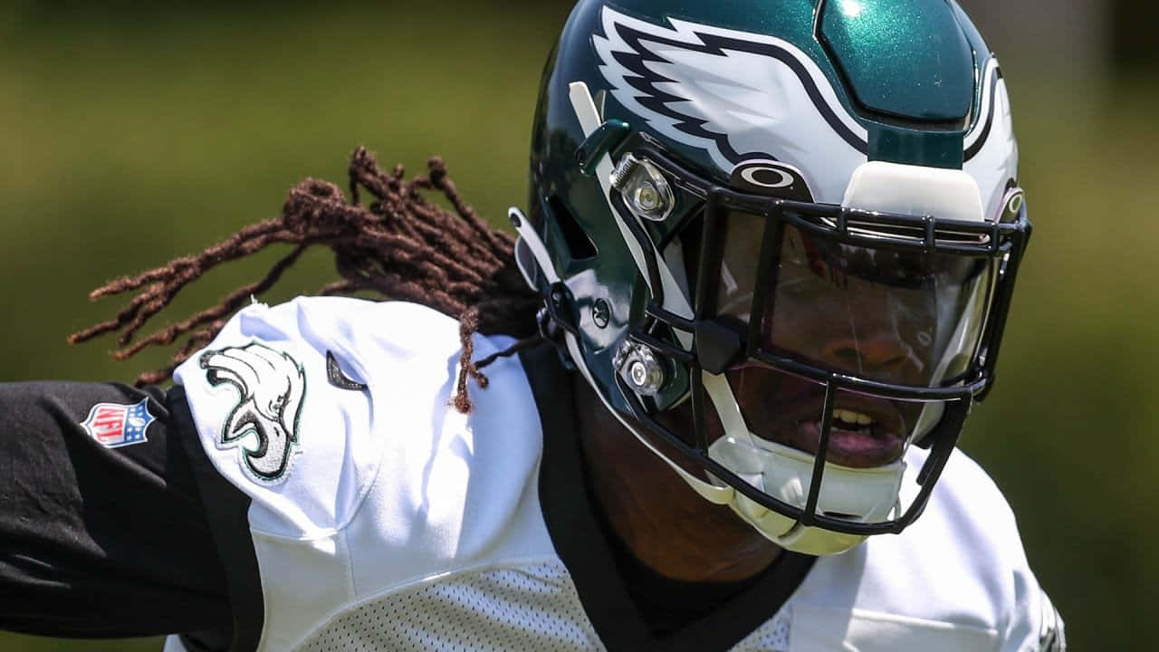 Eagles Player Focused During Practice Wallpaper