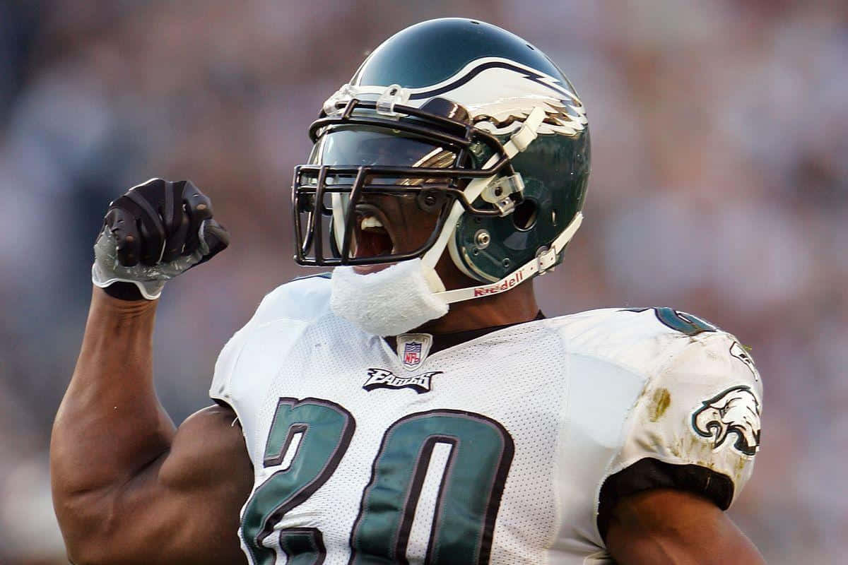 Eagles Safety Brian Dawkins In Action Wallpaper