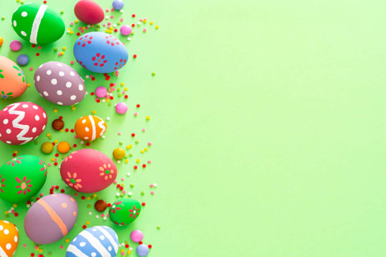 Easter Egg On Pastel Green Picture