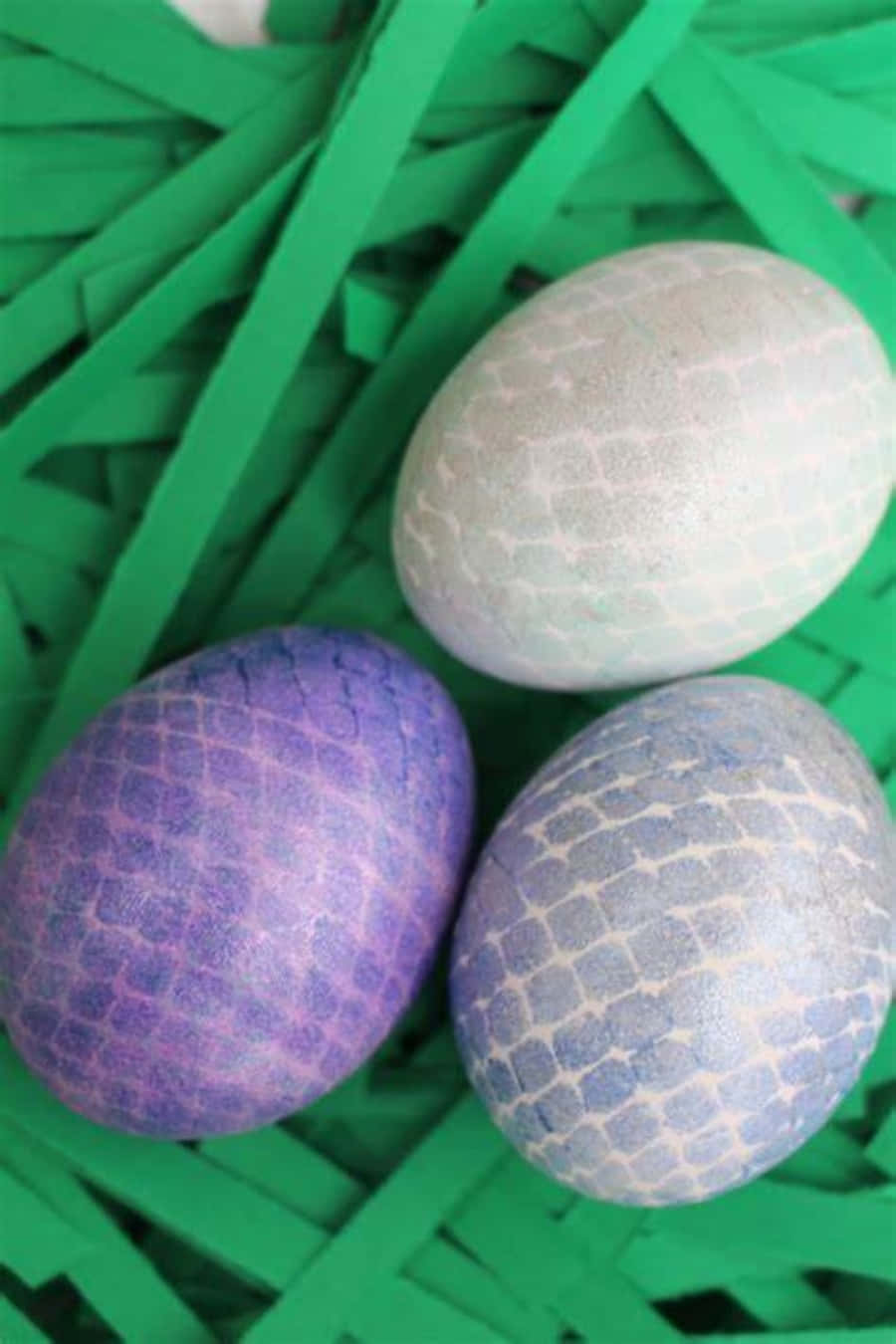 Tricolored Easter Egg Picture
