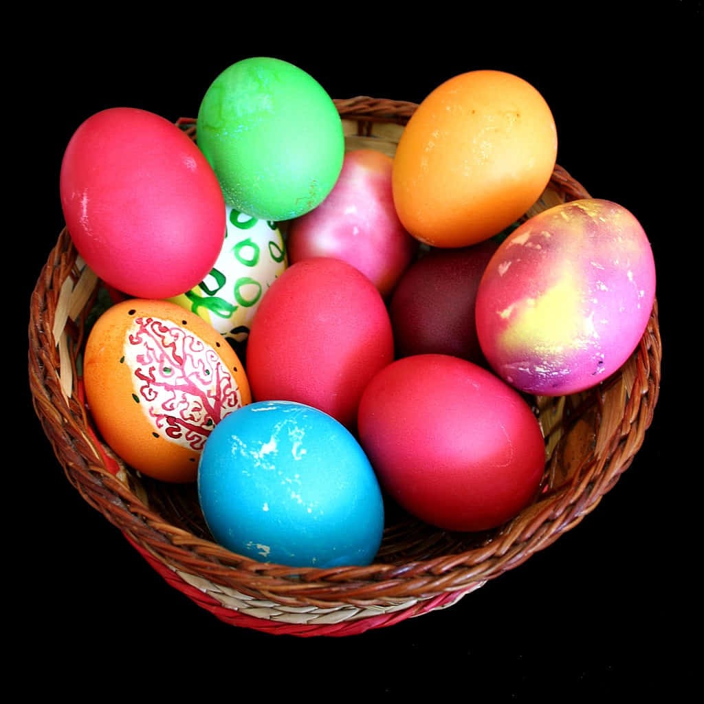 Basket Of Easter Egg Picture
