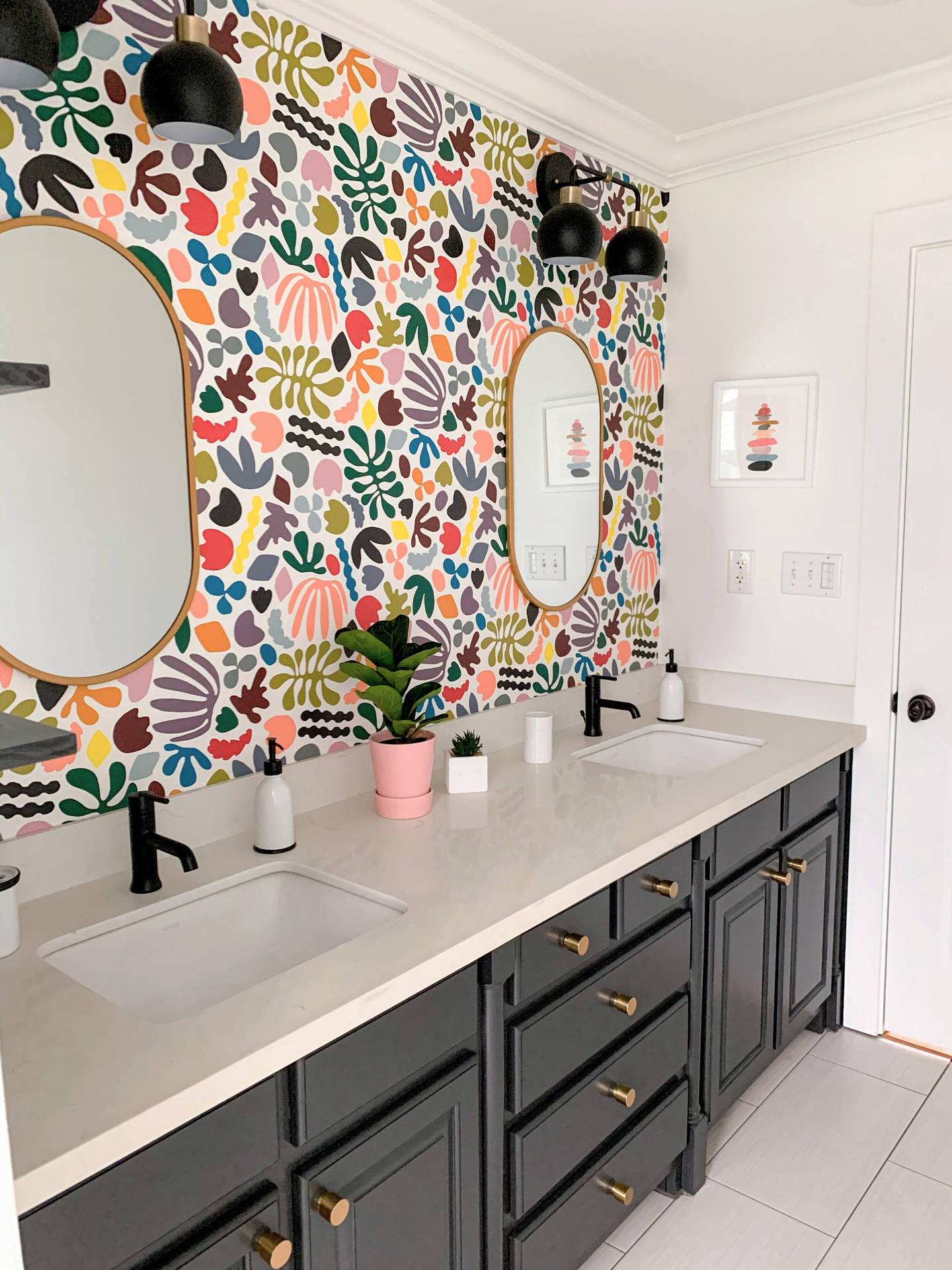 Eclectic Bathroom Interior Design Mirror Wallpaper