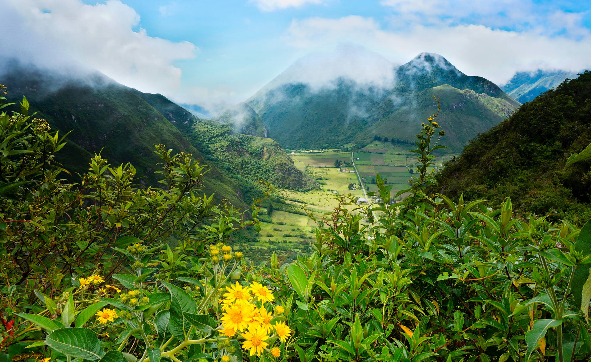 Ecuador Vulcano Dormiente Pululahua Sfondo