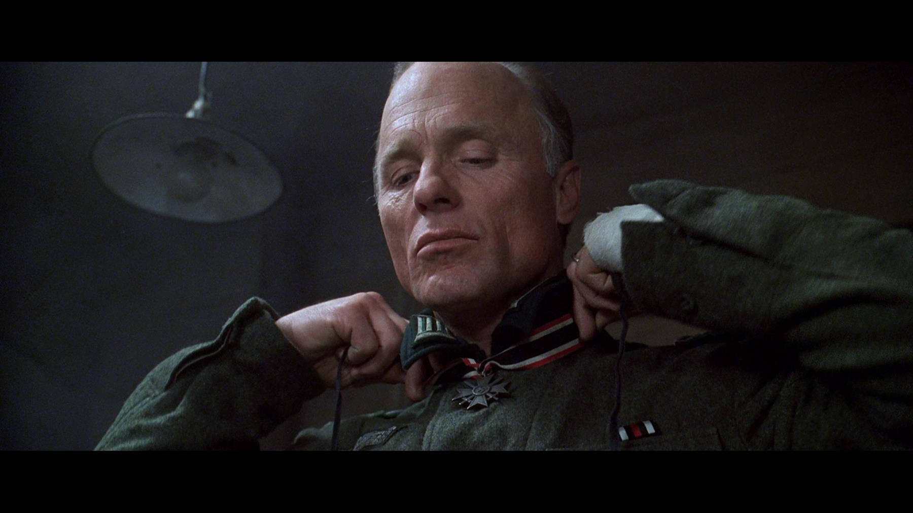 Ed Harris in the Role of Sniping Expert, Erwin König, in Enemy at the Gates Wallpaper