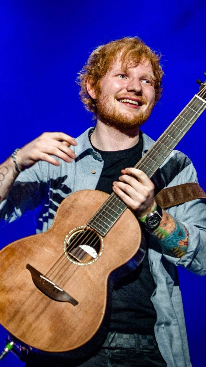 Ed Sheeran Smiling Background