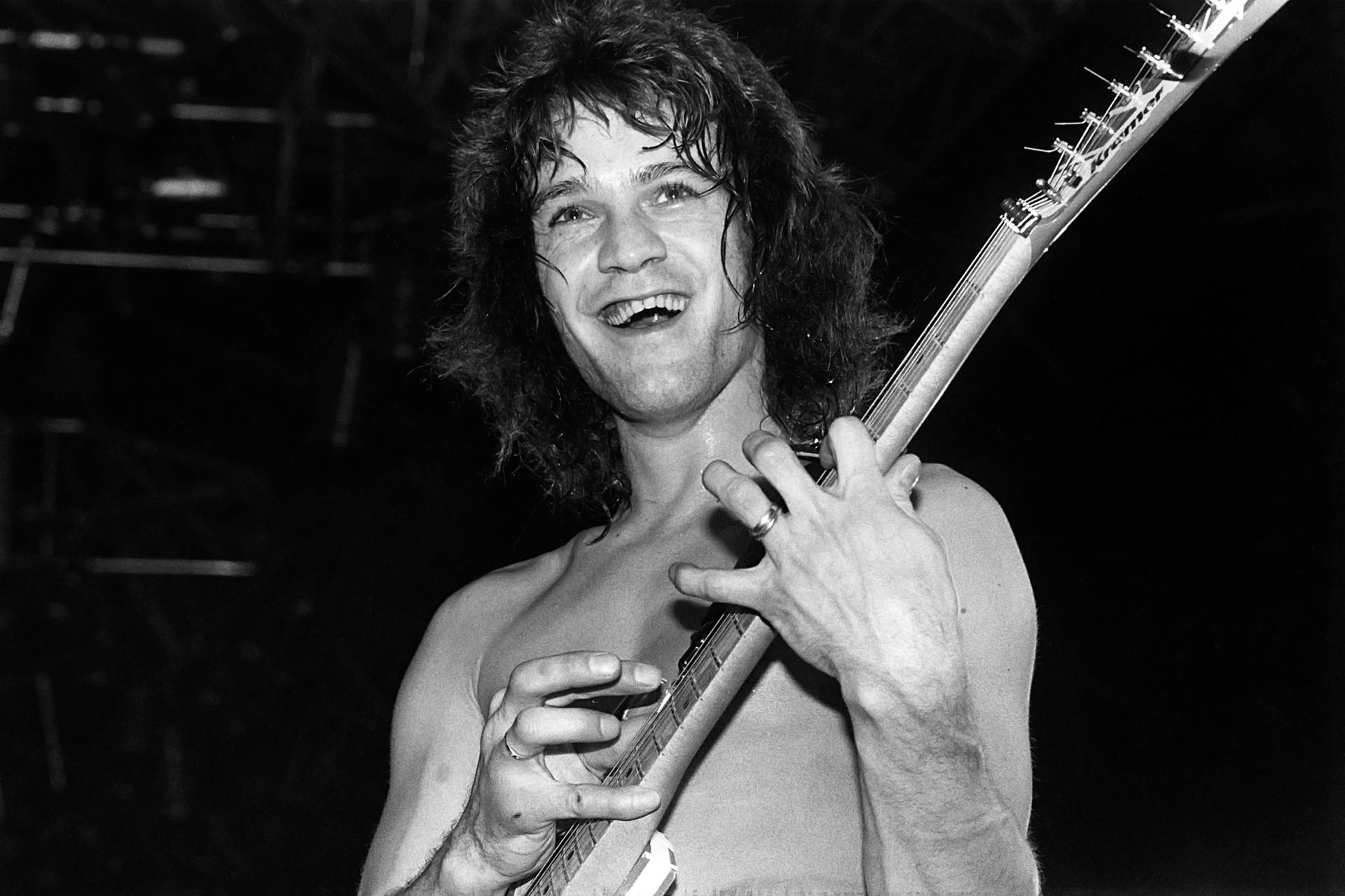 Eddie Van Halen Guitarist Black And White Wallpaper