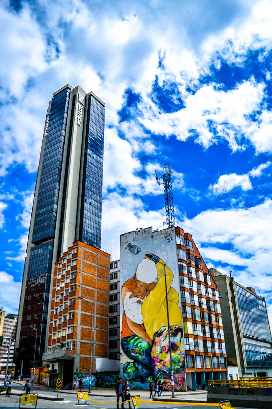 Edifíciofonade Em Bogotá. Papel de Parede