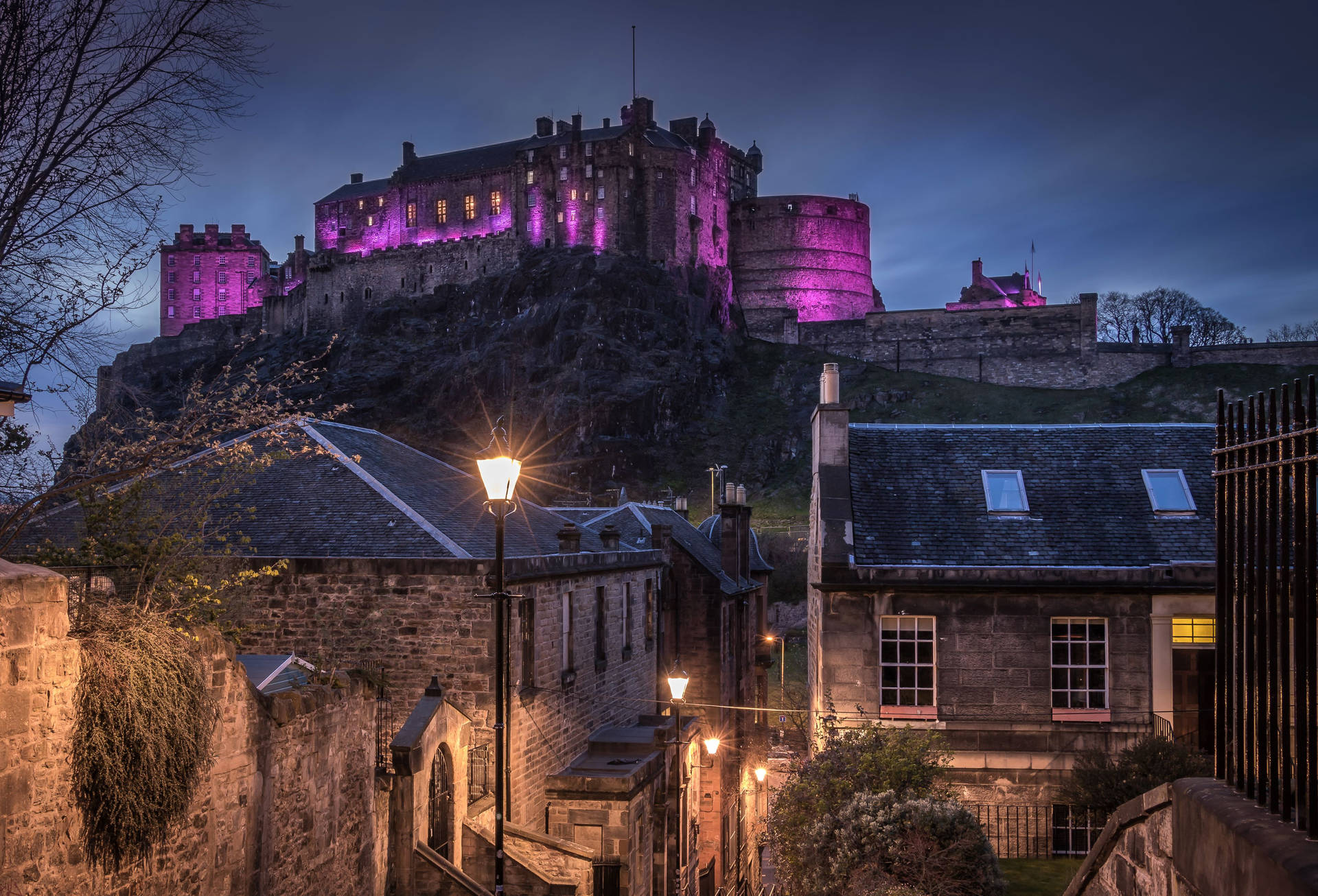 Edinburgh Castle In Purple Lights Wallpaper