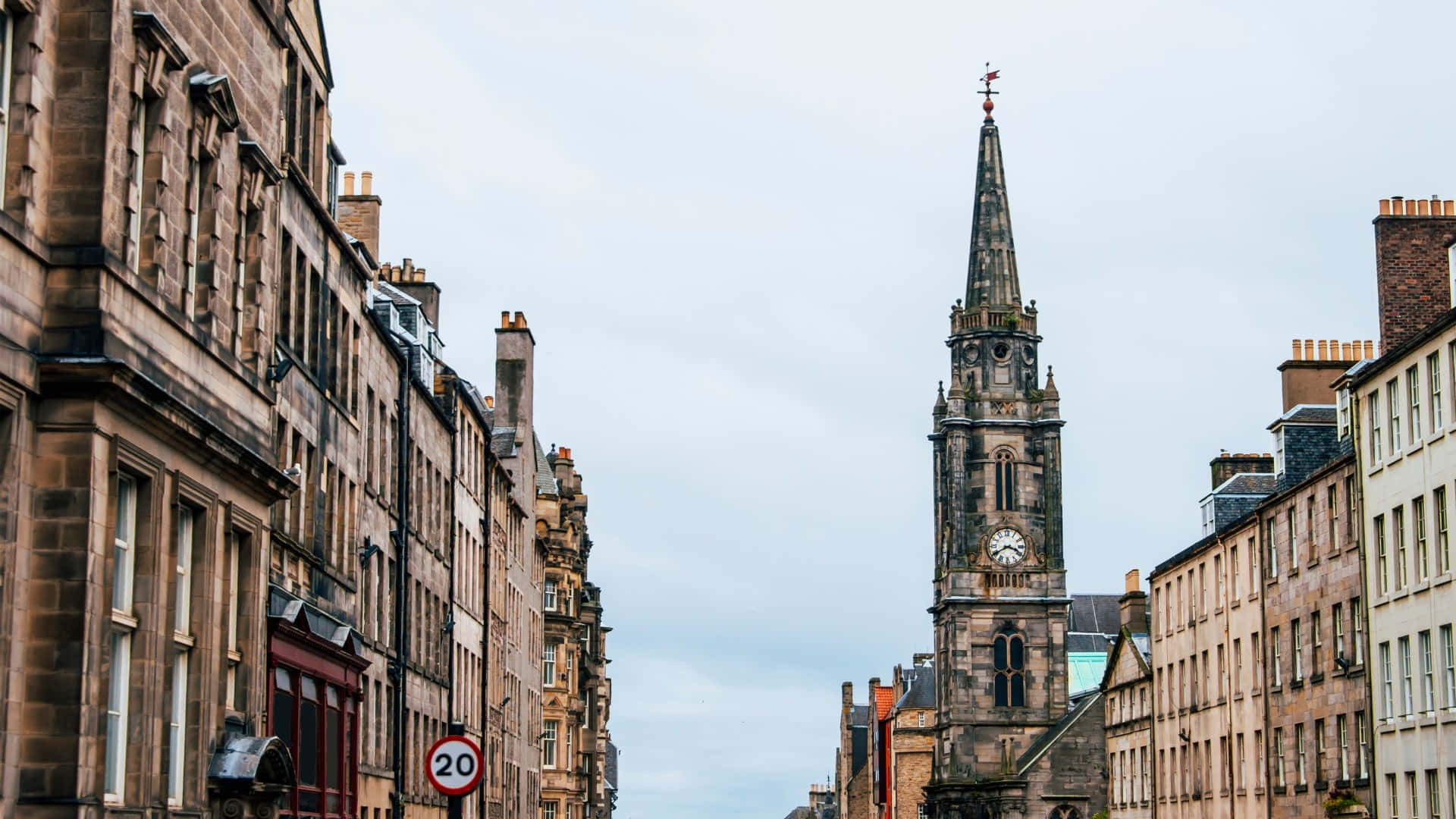 Edinburgh Royal Mile Street View Wallpaper