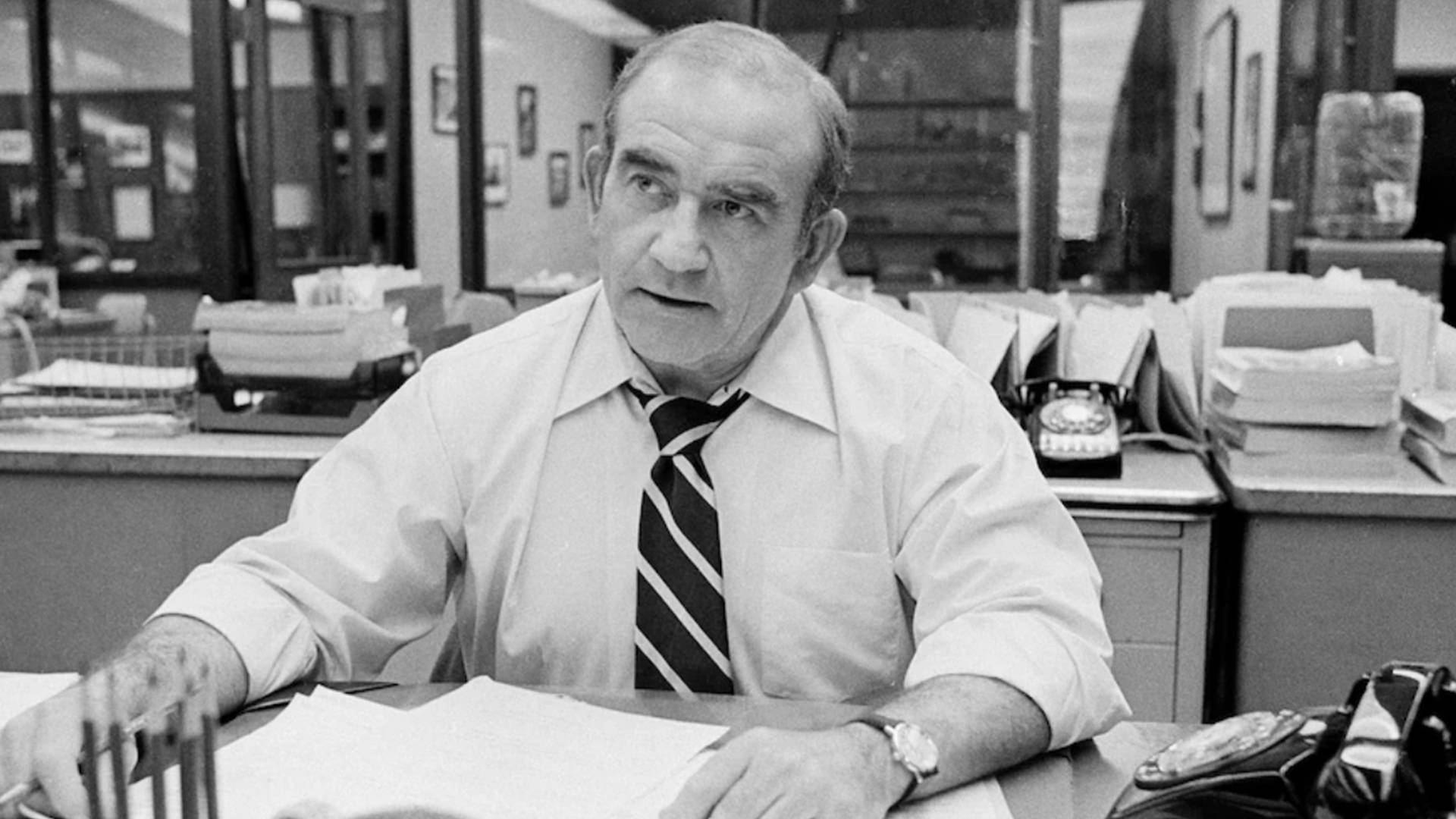 Edward Asner Black And White In Office Wallpaper