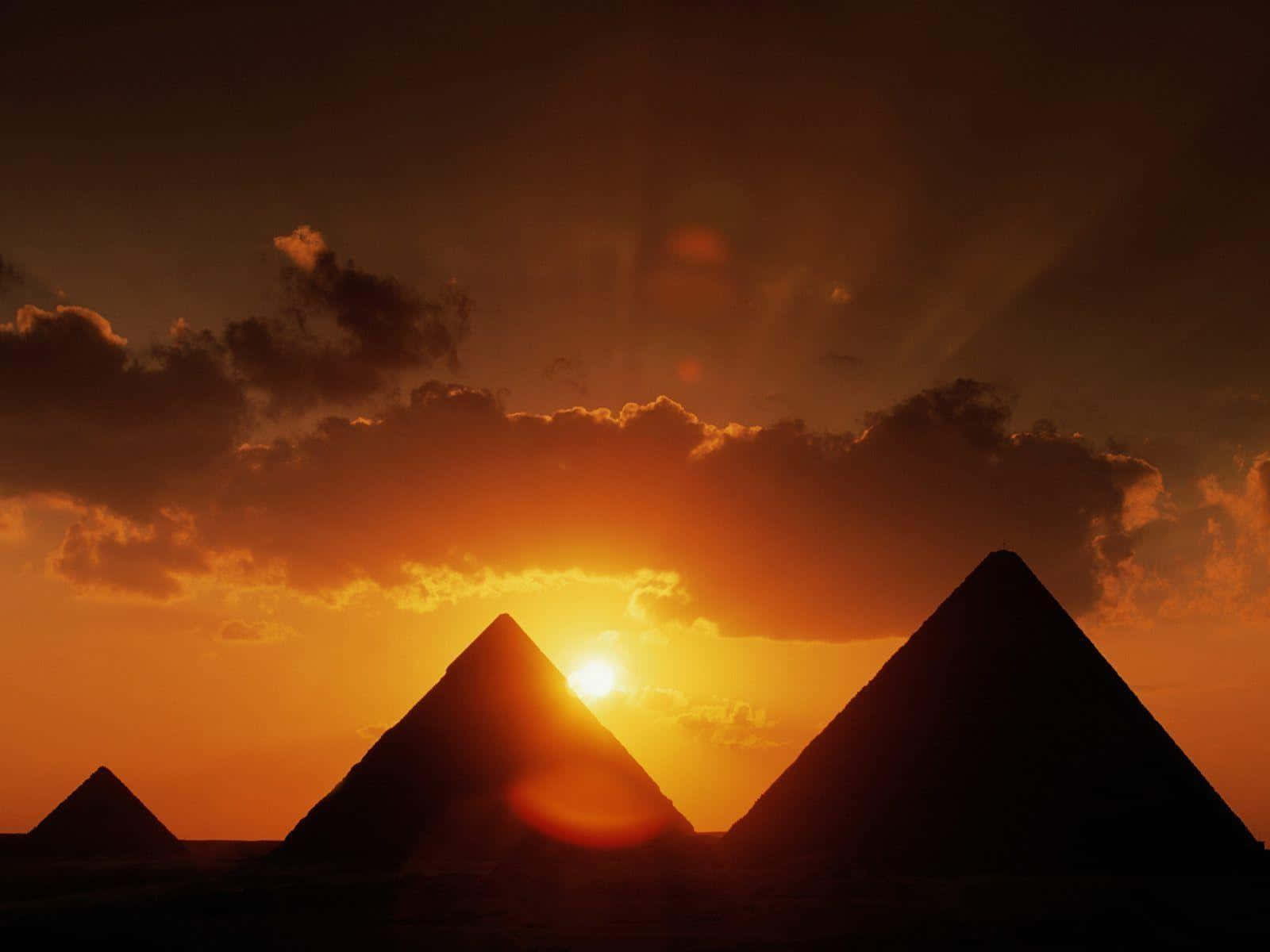 Diepyramiden Von Gizeh Bei Sonnenuntergang