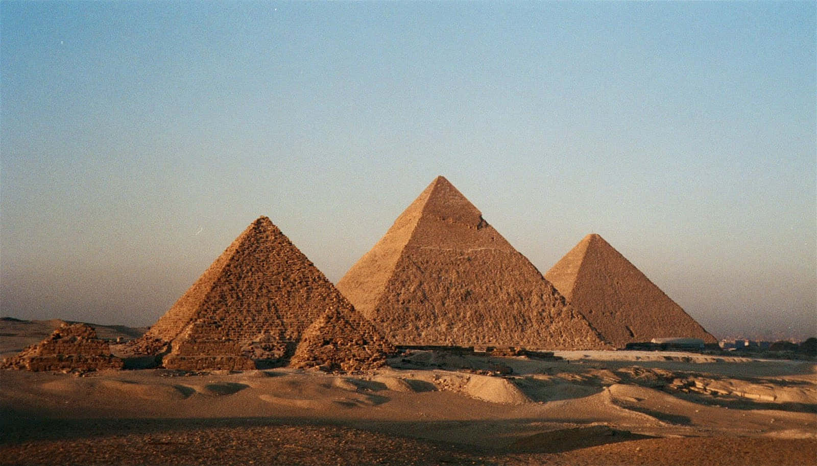 Pyramidernai Giza