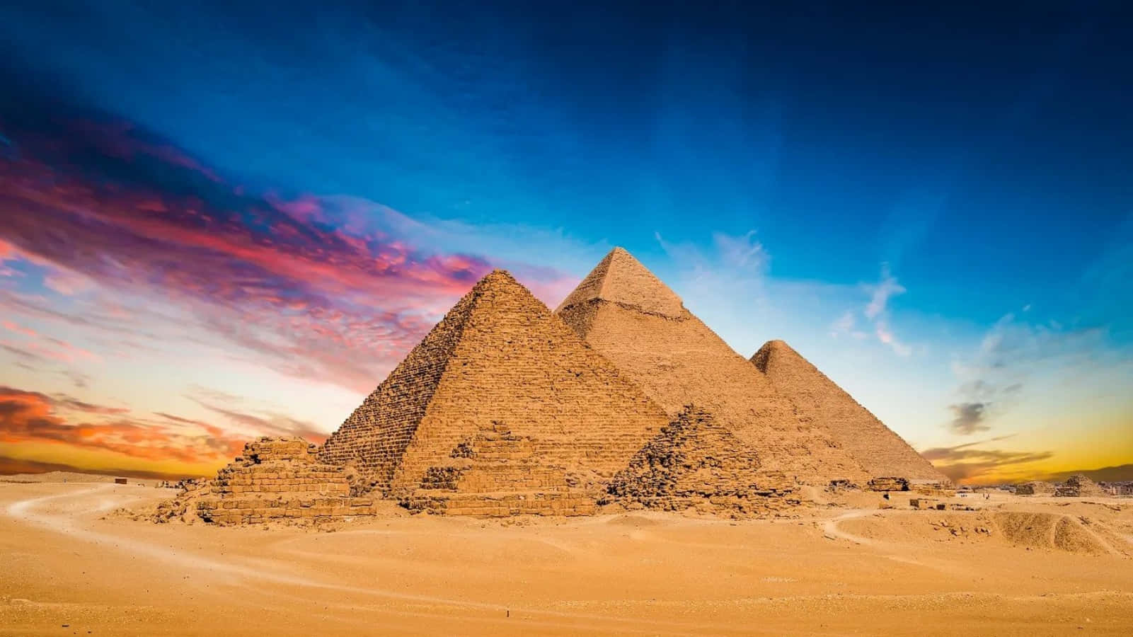 Pyramidernai Giza Vid Solnedgången