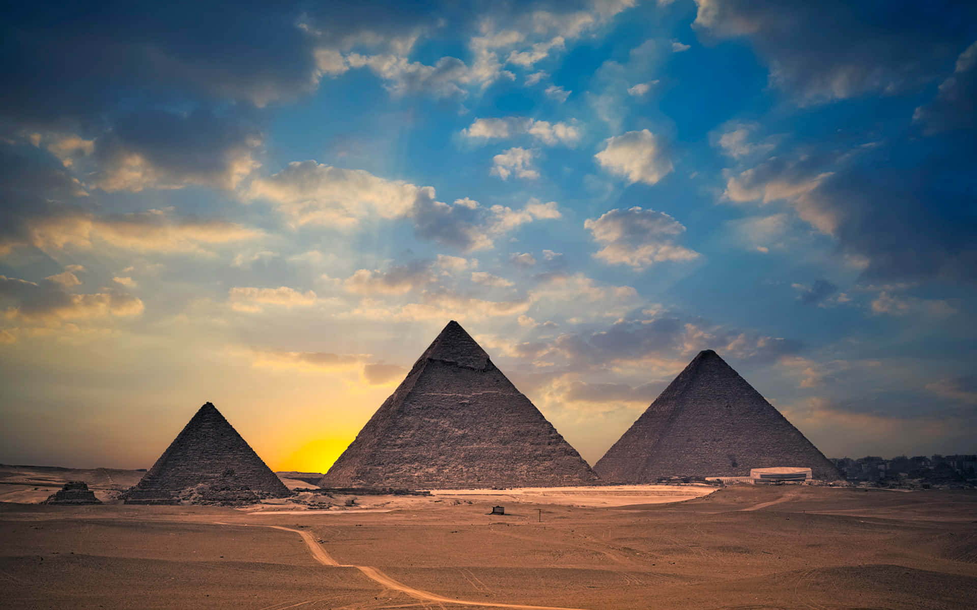 Lepiramidi Di Giza Al Tramonto