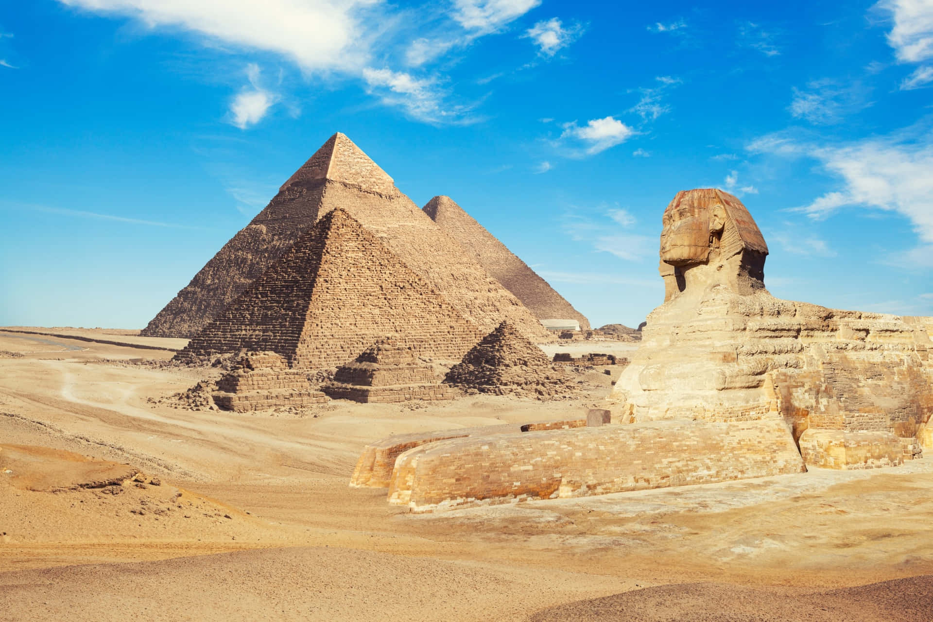 Unosfinge E Delle Piramidi Nel Deserto