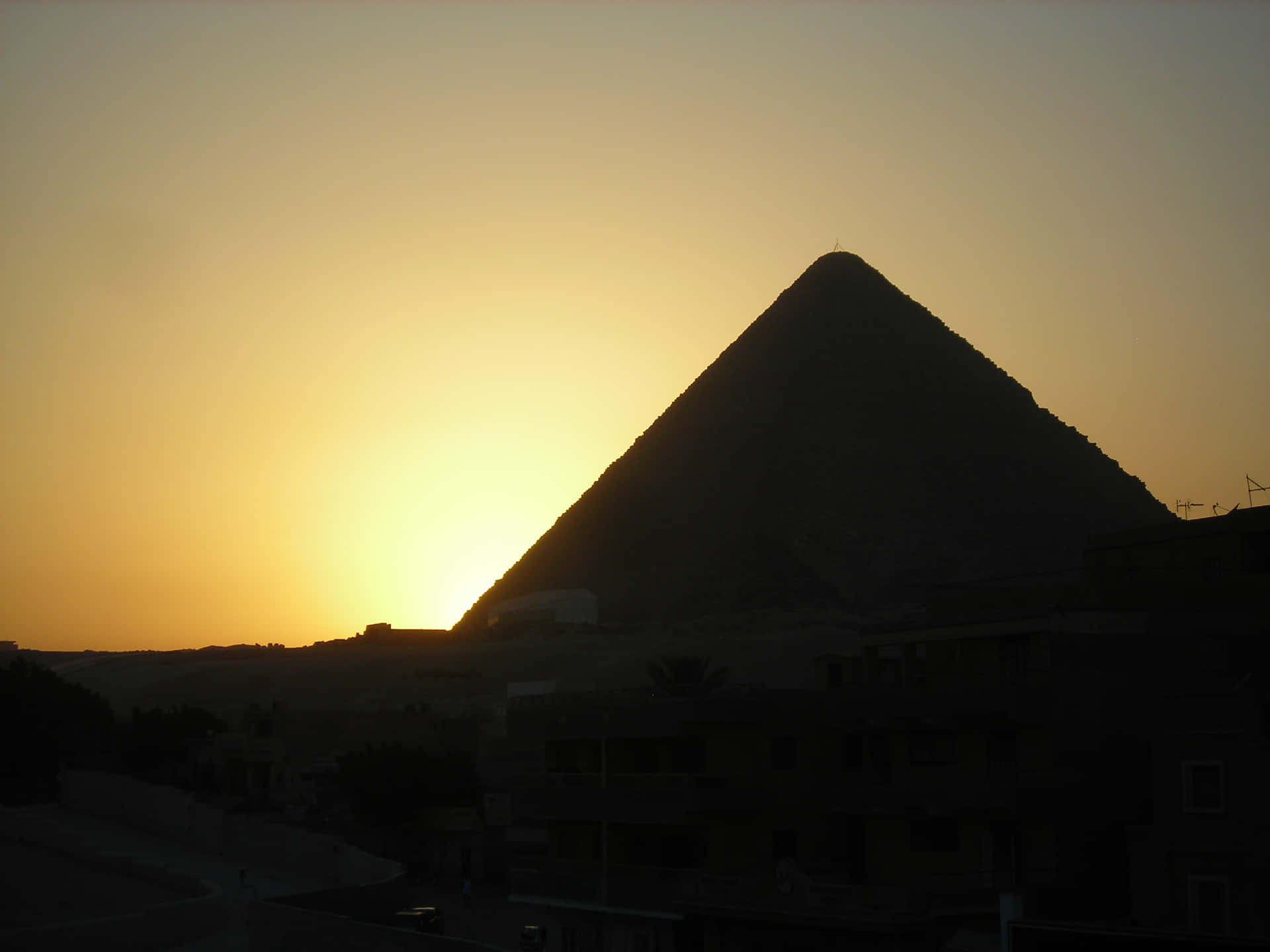 Siluetade La Pirámide De Giza Fondo Egipcio.