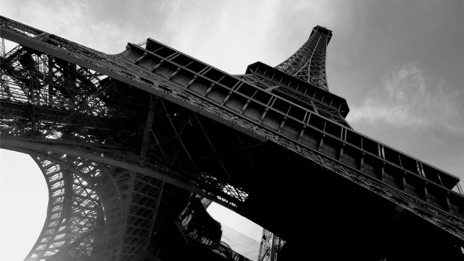 Eiffel Tower Aesthetic Black And White Laptop Background Wallpaper