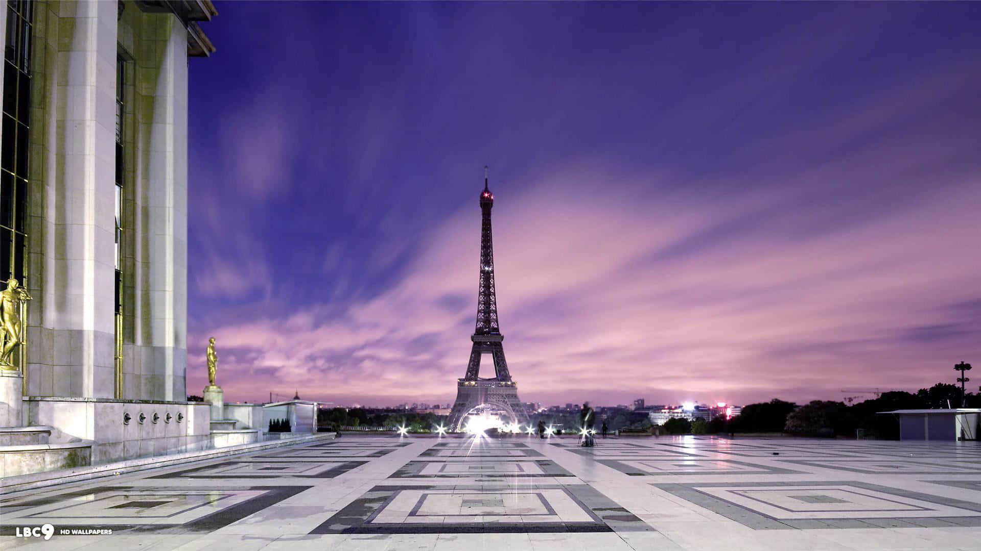 Lamagnificencia De La Torre Eiffel