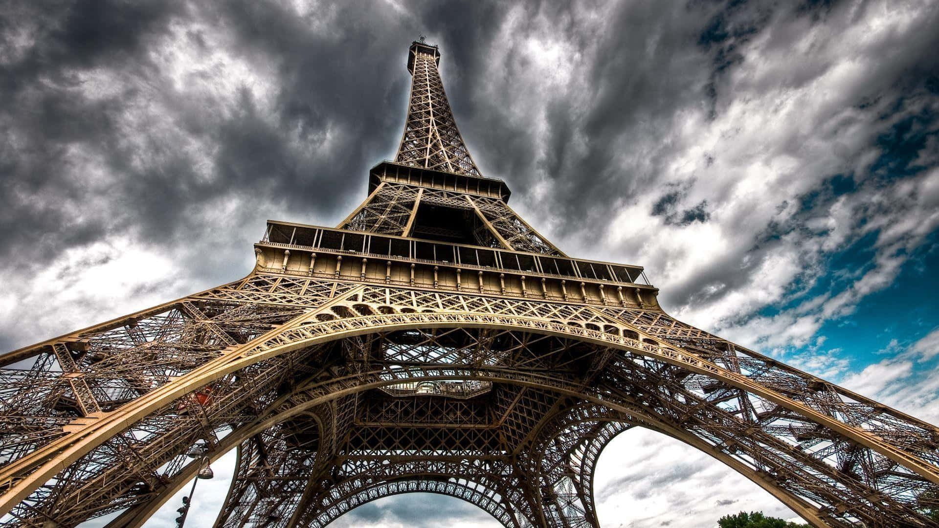 Dereiffelturm In Paris