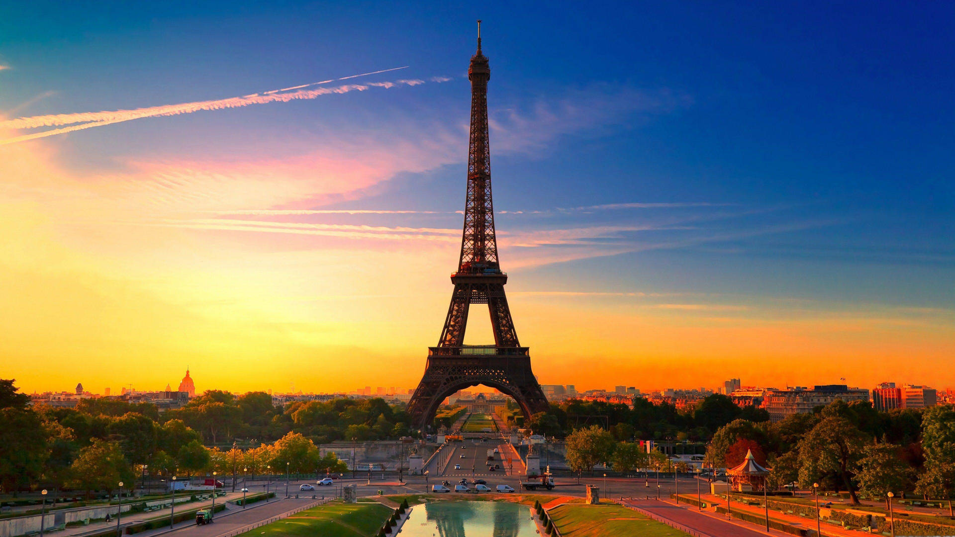 Eiffelturmparis Bei Dämmerung Wallpaper
