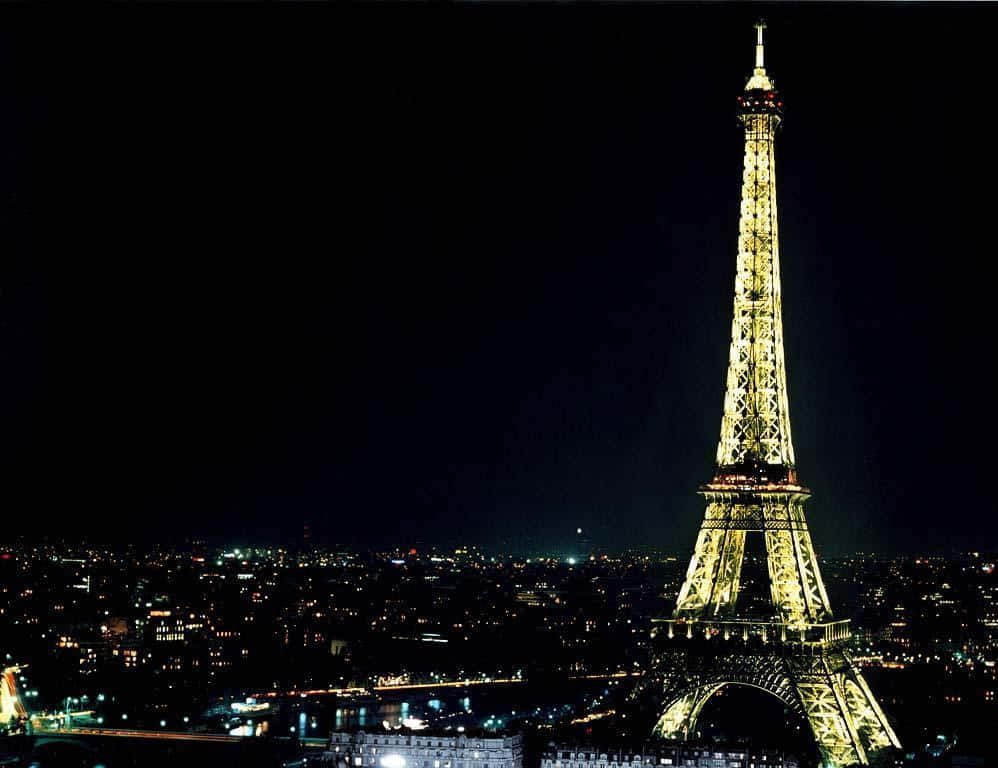 Denhistoriske Eiffeltårn I Paris, Frankrig.