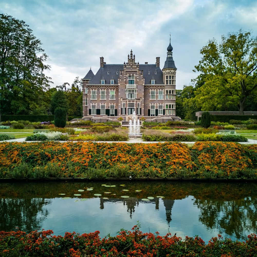 Eindhoven Historic Castlewith Gardensand Pond Wallpaper