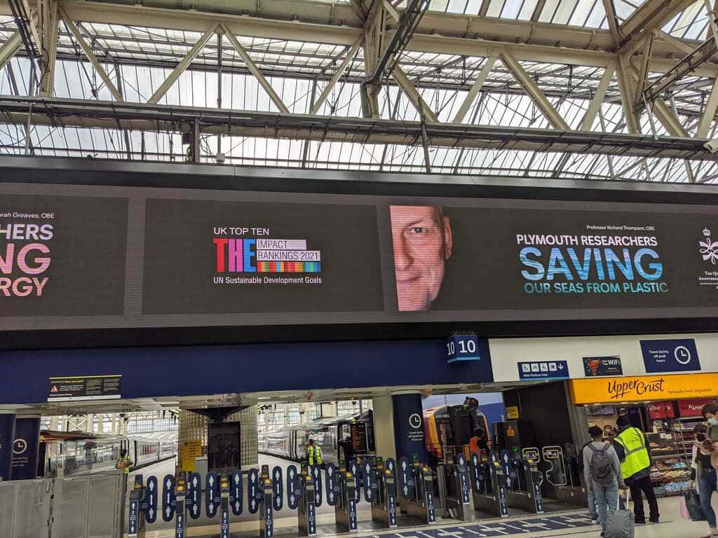 Electronic Billboards At Waterloo Station Wallpaper