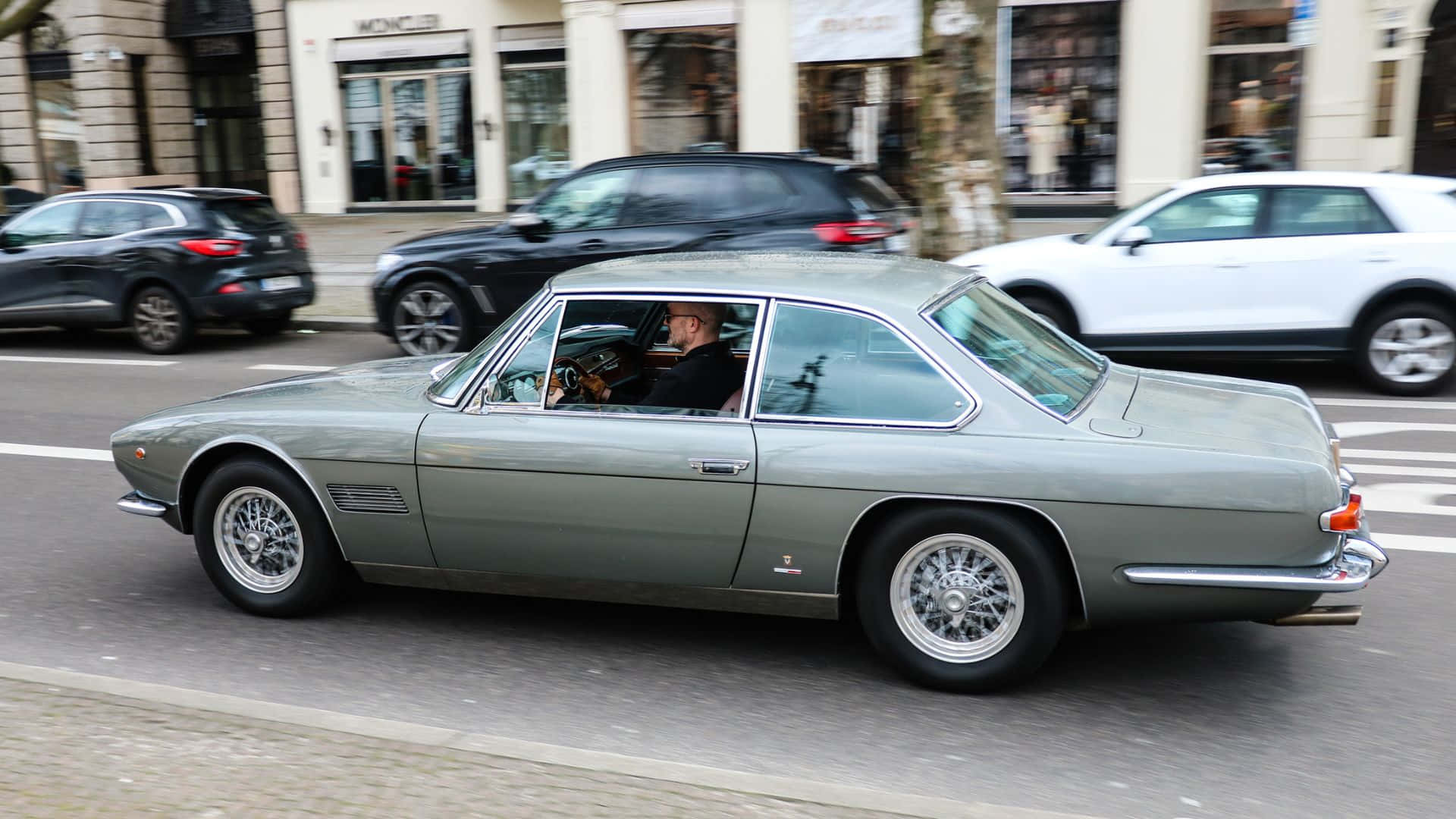 Elegance In Motion - Maserati Luxury Sports Car Wallpaper