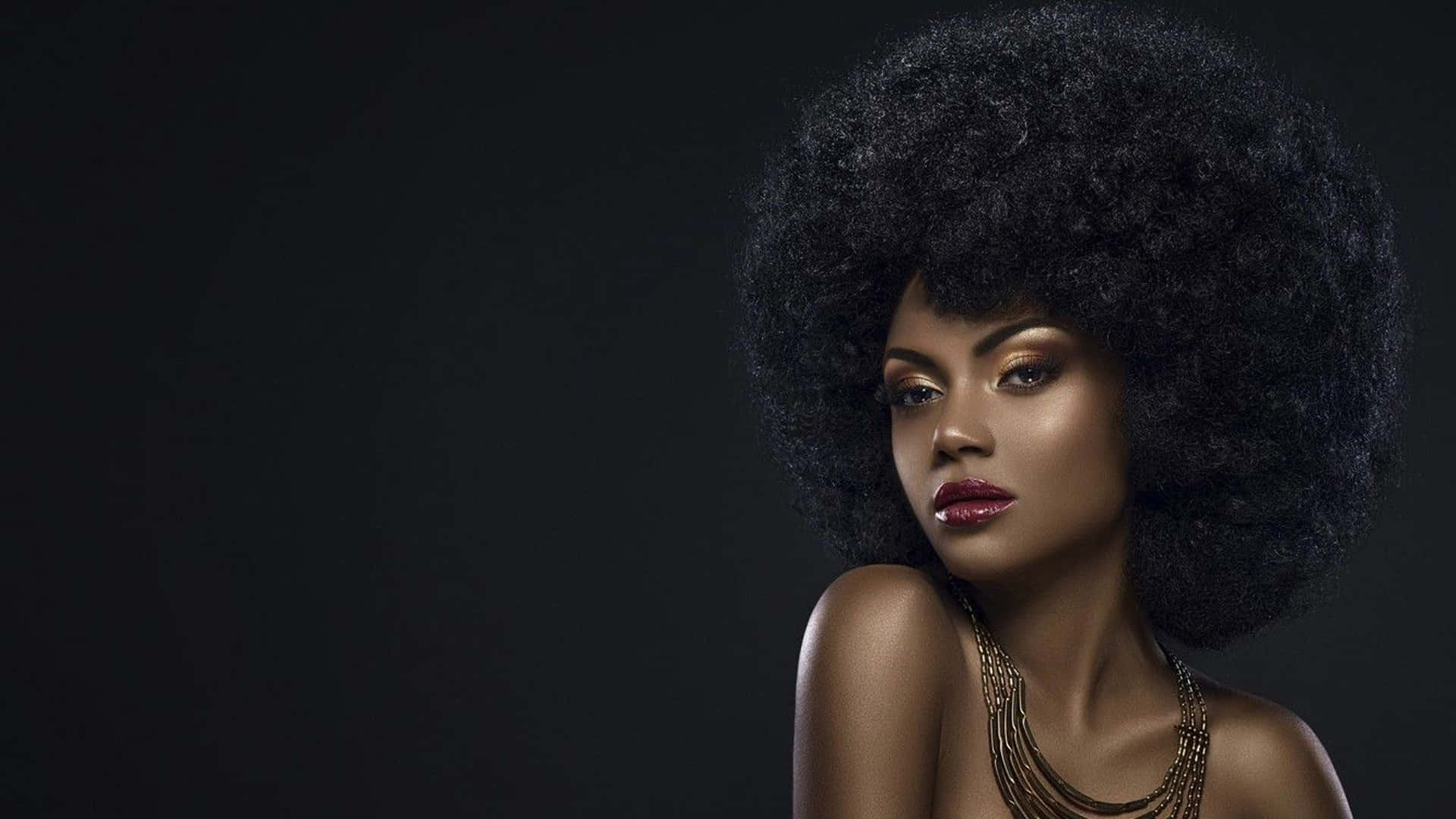 Elegant Afro Beauty Portrait Wallpaper