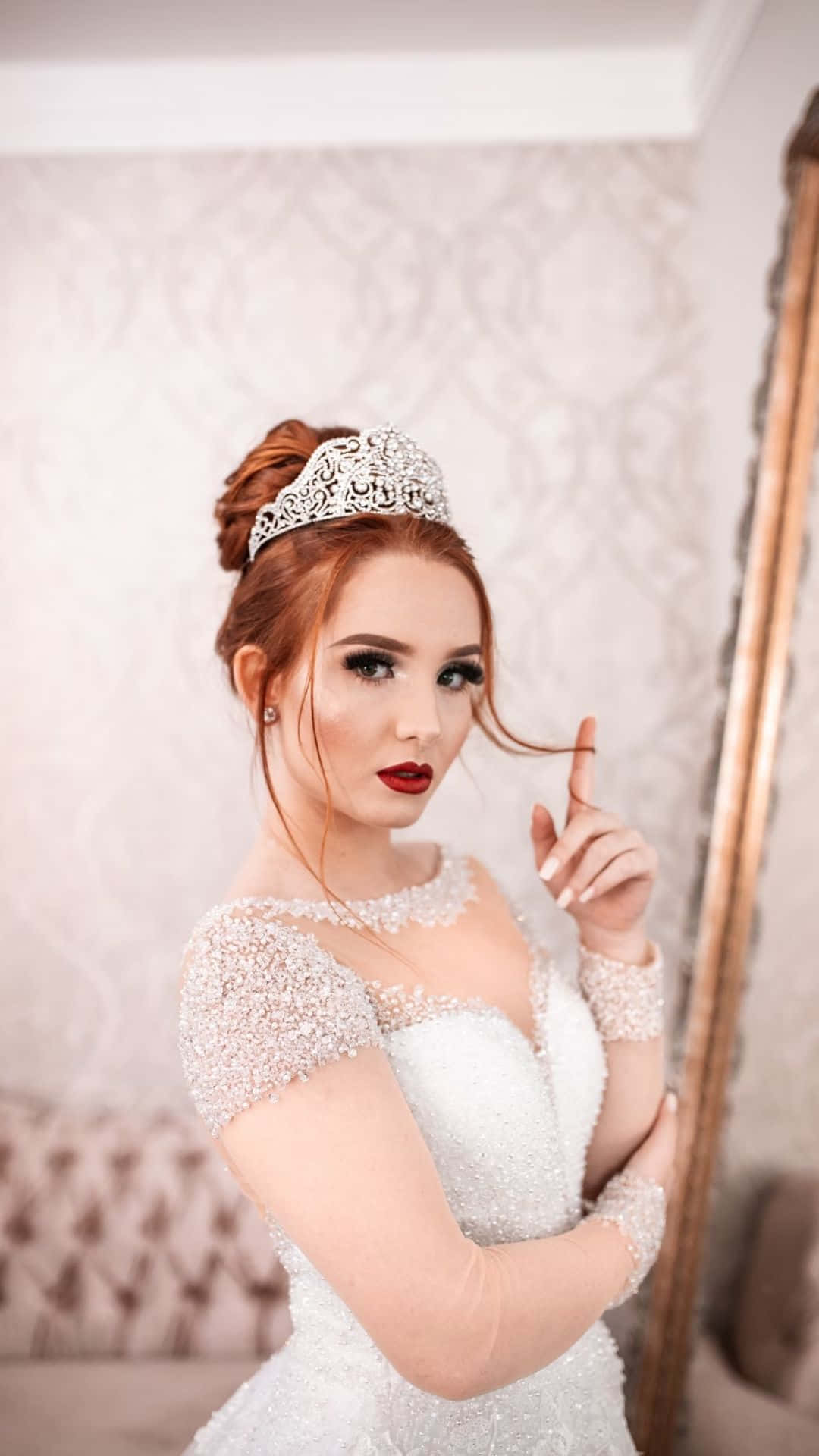 Elegant Bridein Tiara Wallpaper