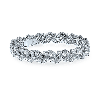 Elegant Diamond Bracelet Design PNG