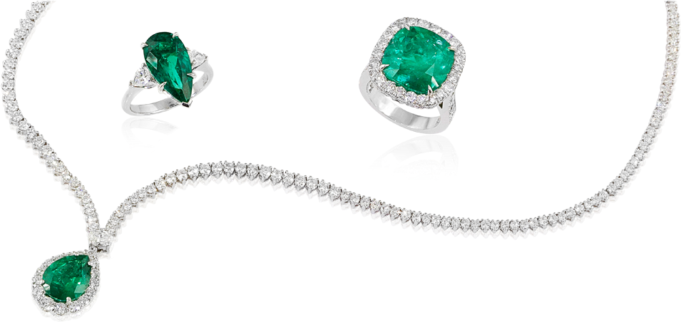 Elegant Emerald Jewelry Set PNG