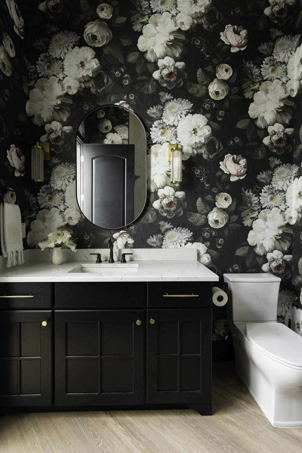 Elegant Floral Bathroom Decor Wallpaper