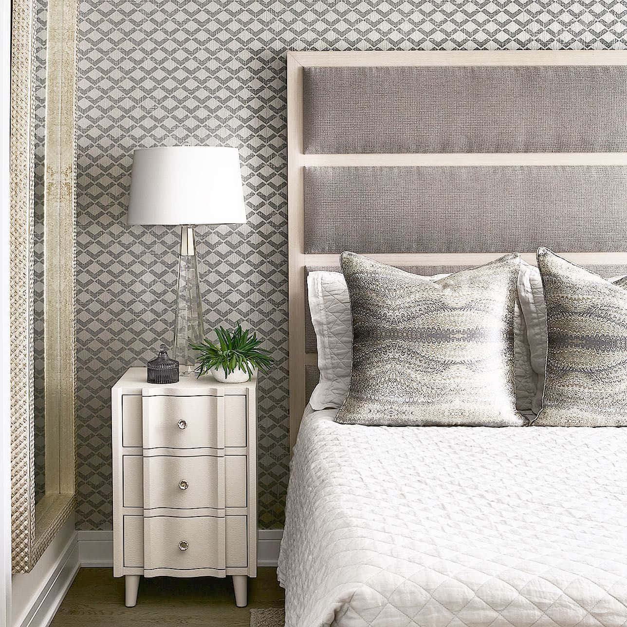 Elegant Gray Bedroom Interior Design Wallpaper