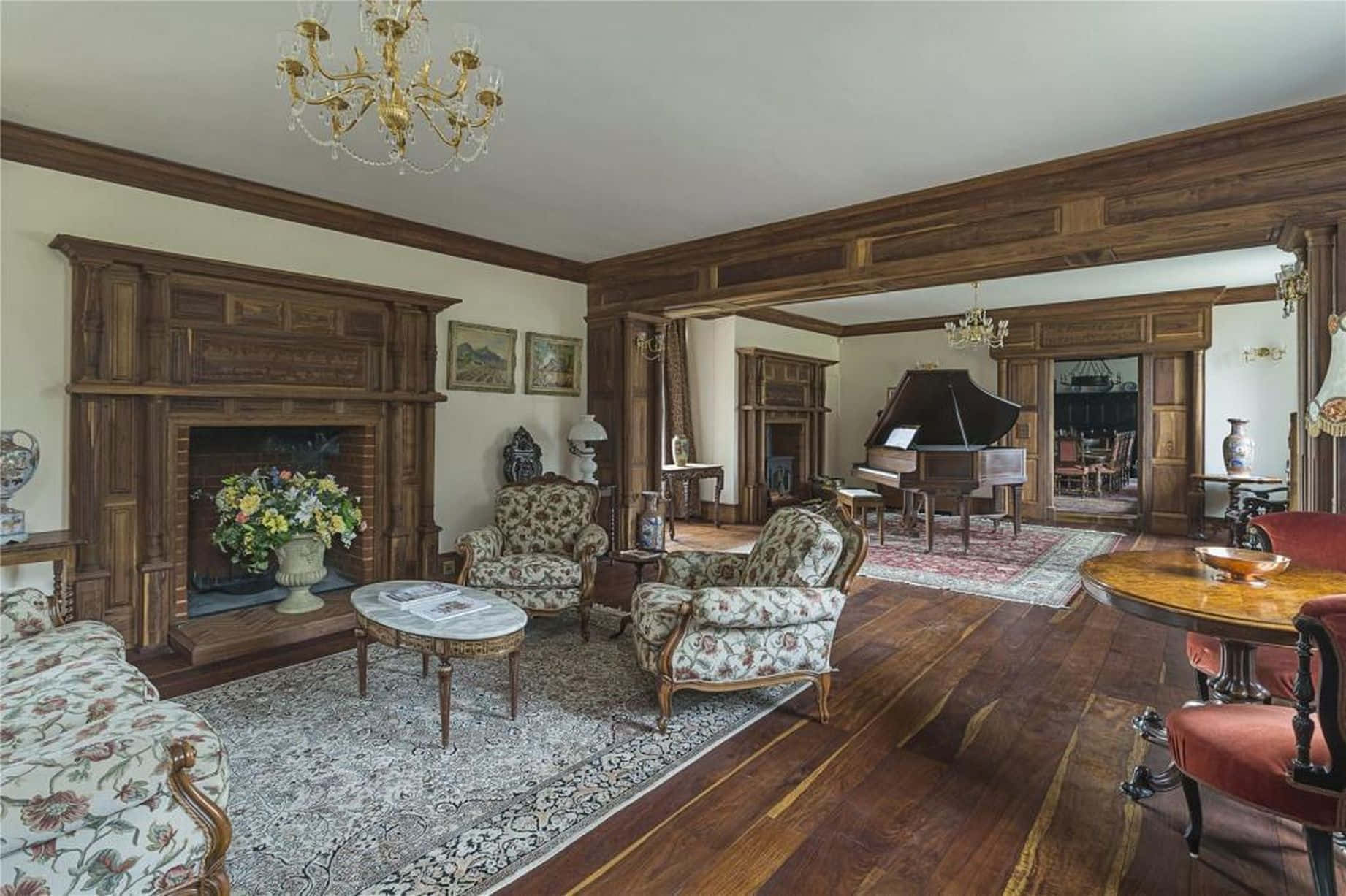 Elegant Living Room Interior Wallpaper