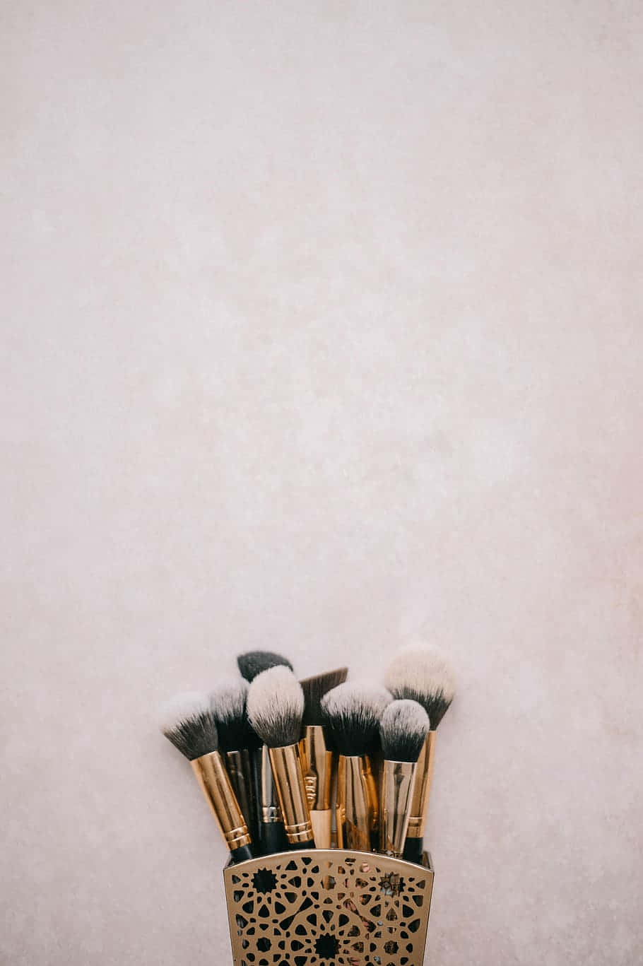 Elegant Makeup Brushes Set Wallpaper