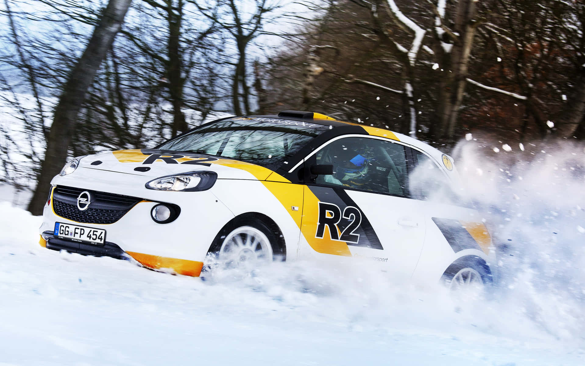 Elegant Opel Adam I Urban Setting Bakgrunnsbildet