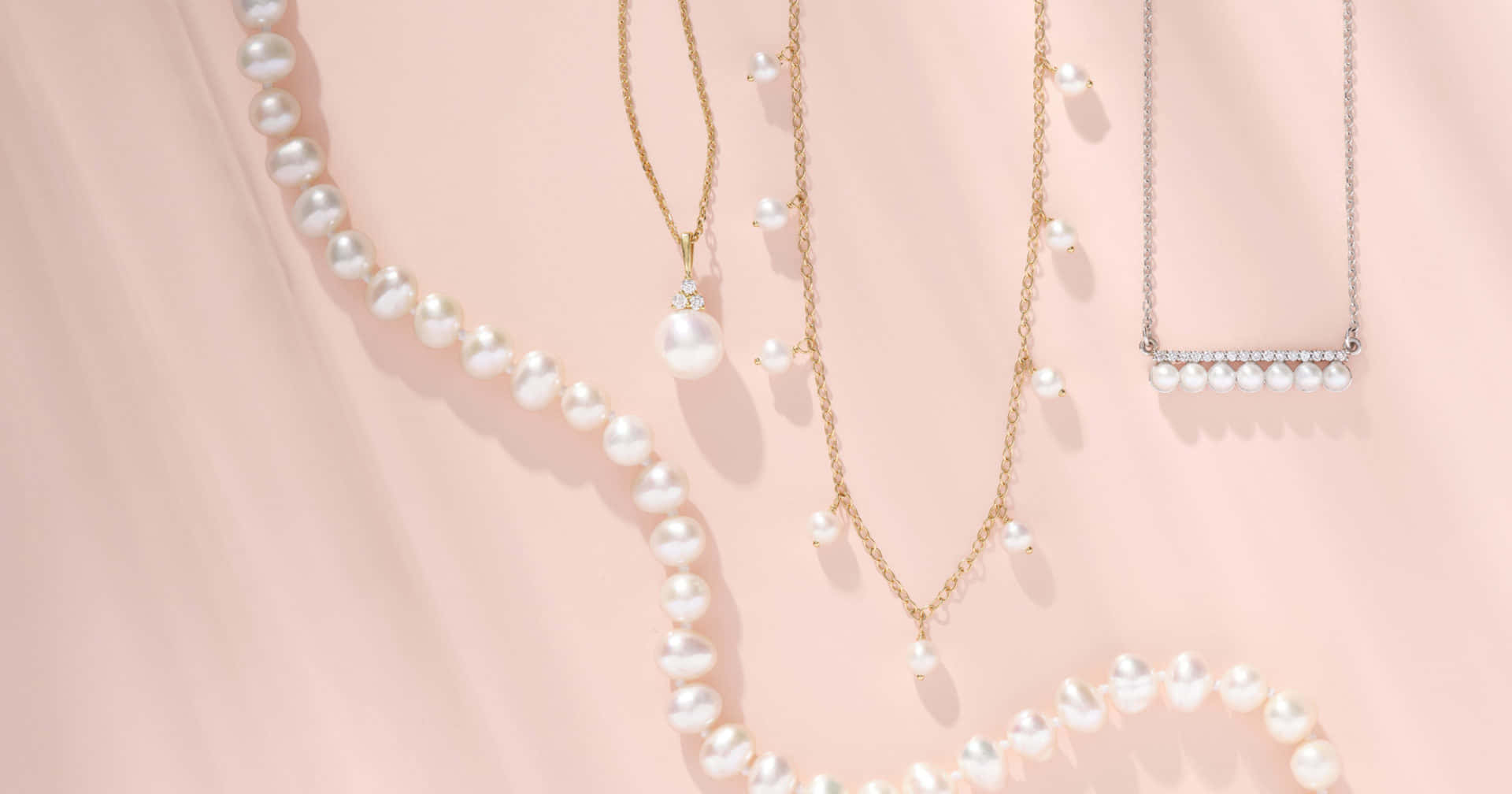 Elegant Pearl Jewelry Collection Wallpaper