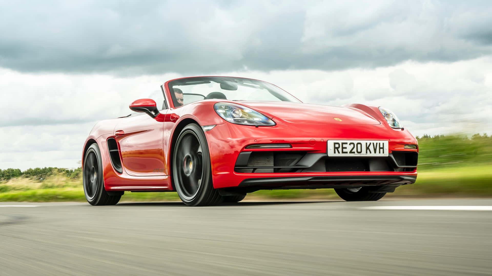 Elegantti Porsche 718 Boxster Gts Yö Kaupungissa Taustakuva