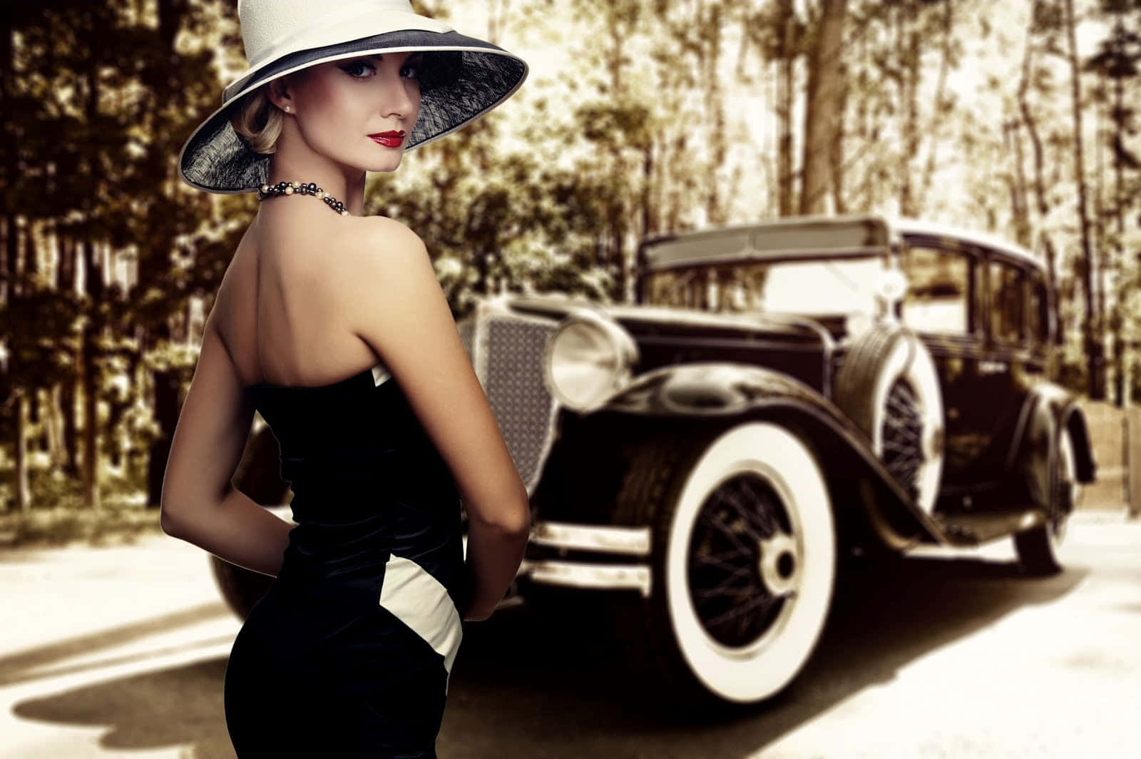 Elegant Retro Fashionwith Classic Car Wallpaper