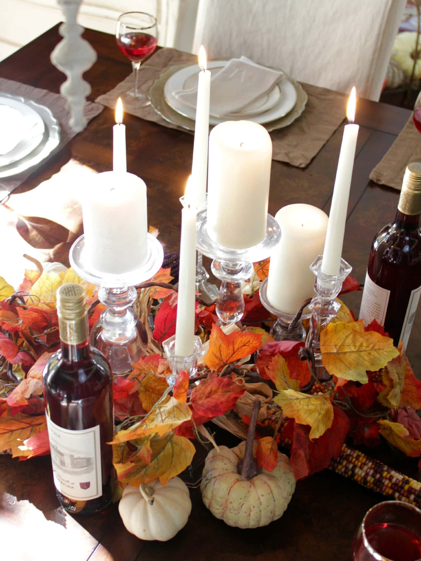 Elegant Thanksgiving Table Setting Wallpaper