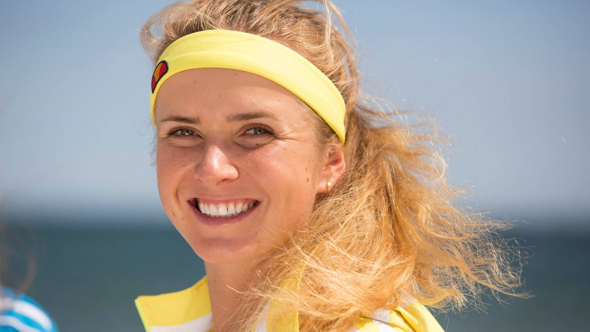 Elina Svitolina Wearing Yellow Headband Wallpaper